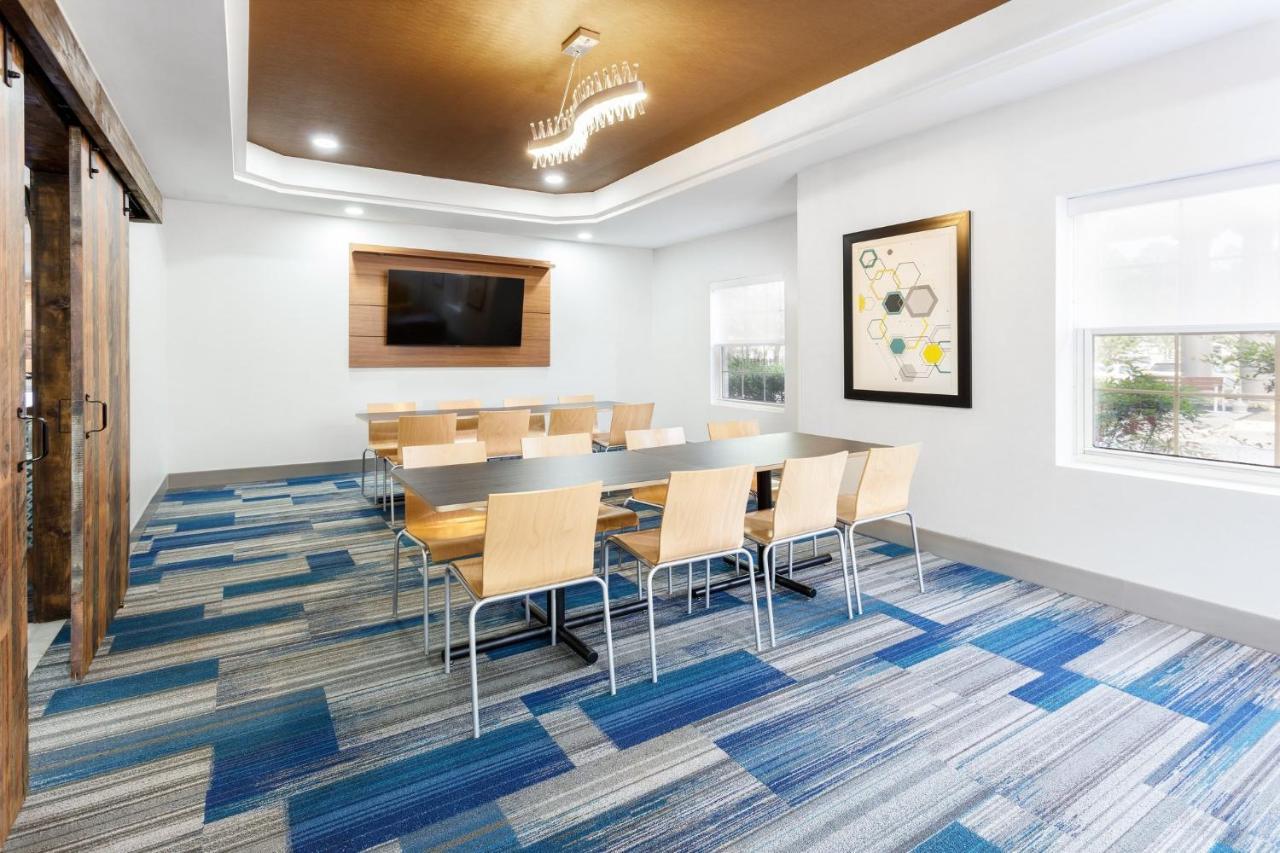 Holiday Inn Express & Suites Williamsburg By Ihg Luaran gambar